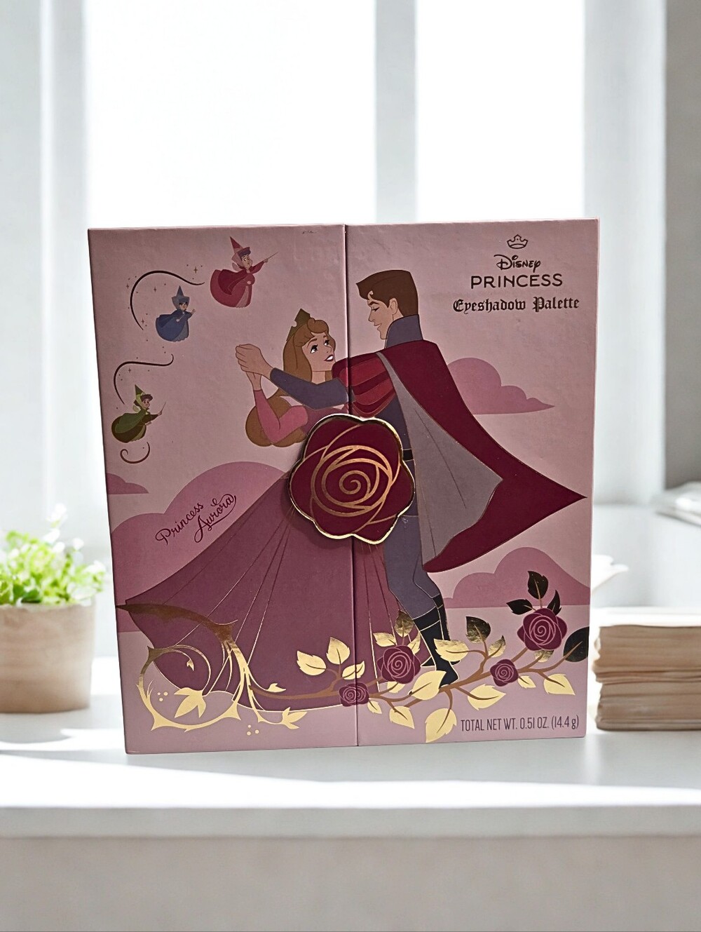 Disney Princess Aurora Sleeping Beauty 16 Shade Eyeshadow Palette Rare